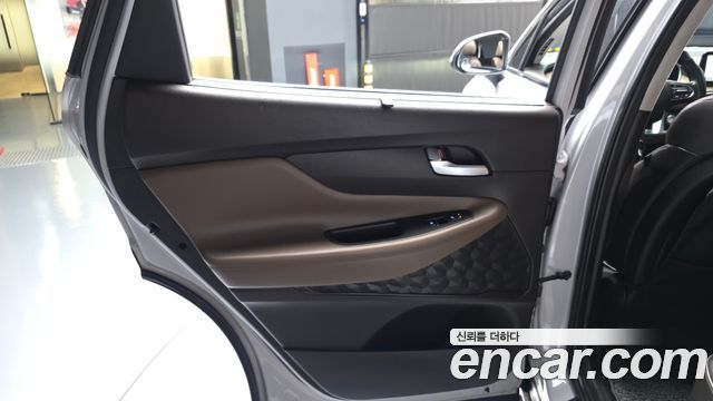 Hyundai Santafe 2021 — photo 15