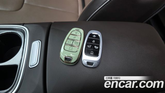 Hyundai Santafe 2021 — photo 29
