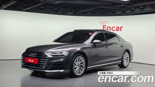 Audi A8 2021 — photo 1