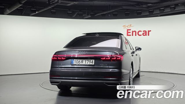 Audi A8 2021 — photo 4