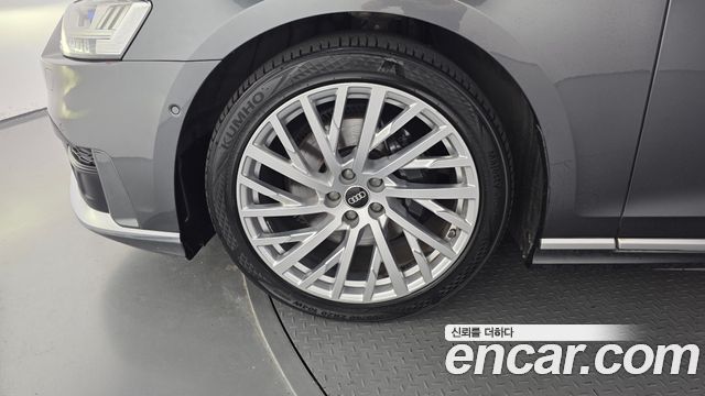 Audi A8 2021 — photo 5