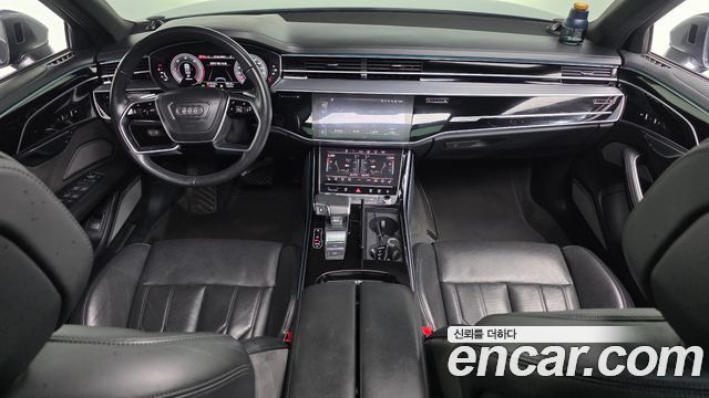 Audi A8 2021 — photo 7
