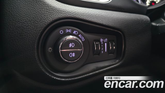 Jeep Renegade 2017 — photo 17