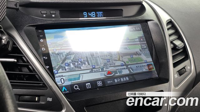 Hyundai AVANTE 2016 — photo 13