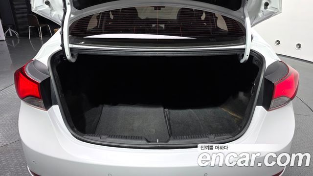 Hyundai AVANTE 2016 — photo 20