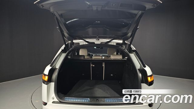Land Rover Range Rover Velar 2018 — photo 26