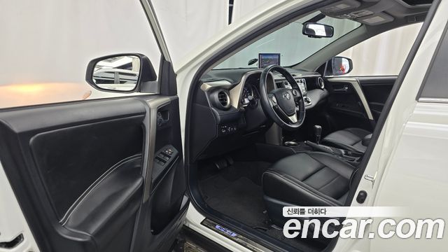 Toyota RAV4 2014 — photo 10