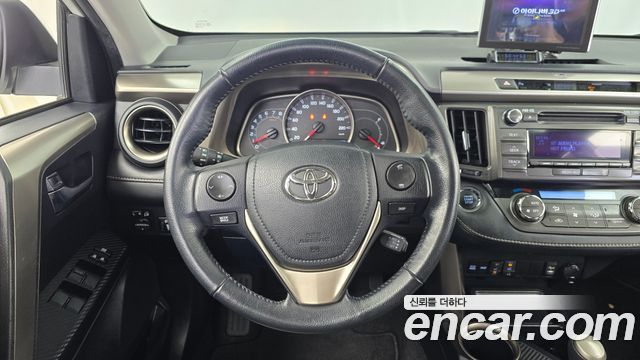 Toyota RAV4 2014 — photo 13