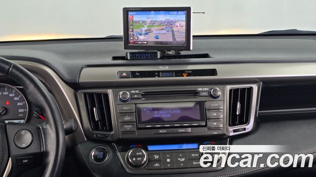 Toyota RAV4 2014 — photo 14