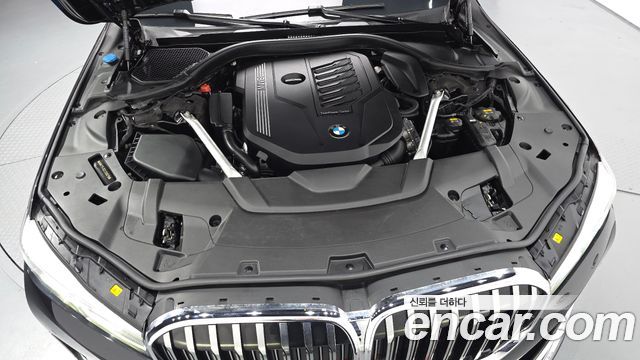 BMW 7-Series 2020 — photo 6