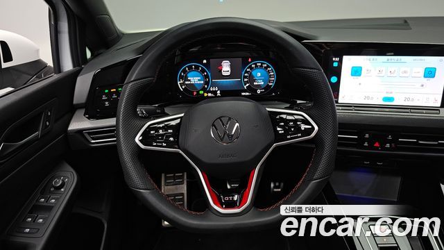 Volkswagen Golf 2024 — photo 18