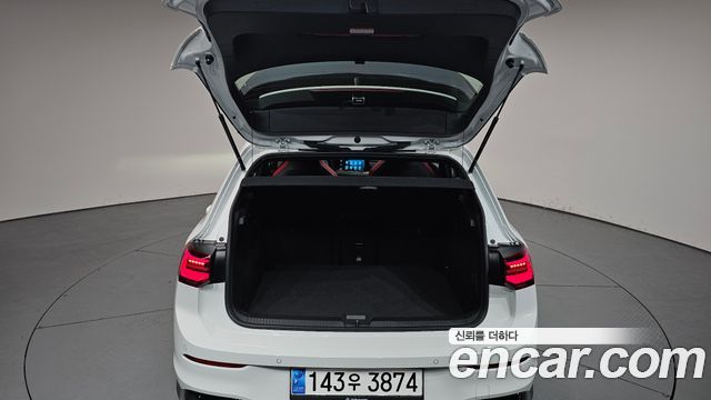 Volkswagen Golf 2024 — photo 26