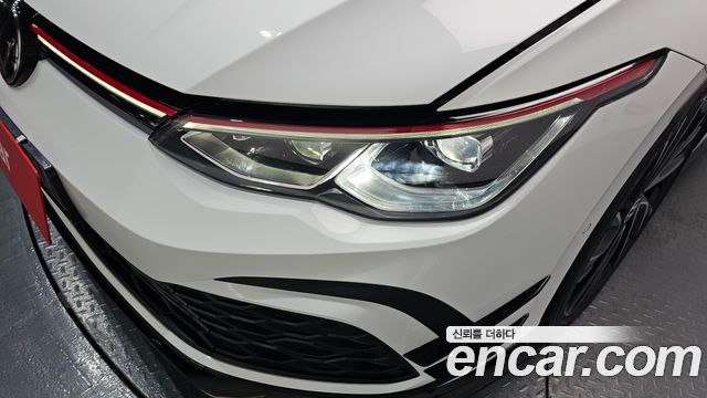 Volkswagen Golf 2024 — photo 8