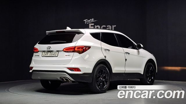 Hyundai Santafe 2016 — photo 2