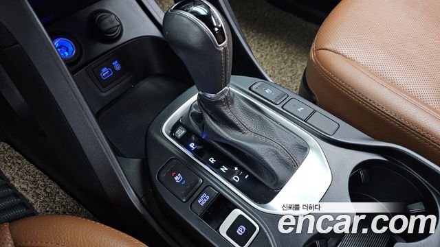 Hyundai Santafe 2016 — photo 12