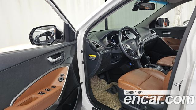 Hyundai Santafe 2016 — photo 13