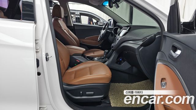 Hyundai Santafe 2016 — photo 17