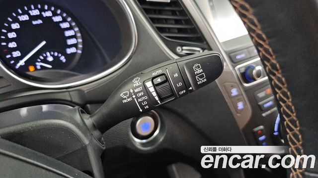 Hyundai Santafe 2016 — photo 24