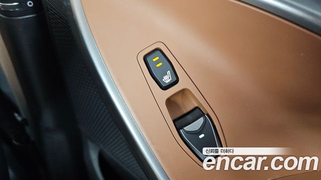 Hyundai Santafe 2016 — photo 25
