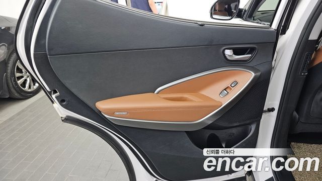 Hyundai Santafe 2016 — photo 15