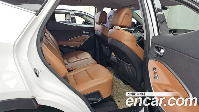 Hyundai Santafe 2016 — photo 30