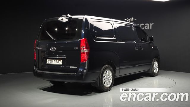 Hyundai Starex 2019 — photo 2