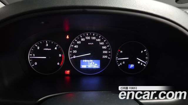 Hyundai Starex 2019 — photo 8