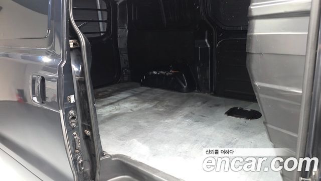 Hyundai Starex 2019 — photo 12