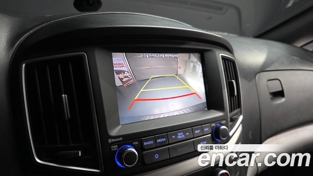 Hyundai Starex 2019 — photo 15
