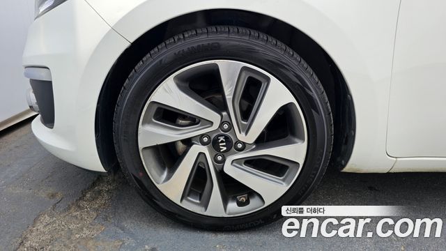 Kia pride 2016 — photo 5