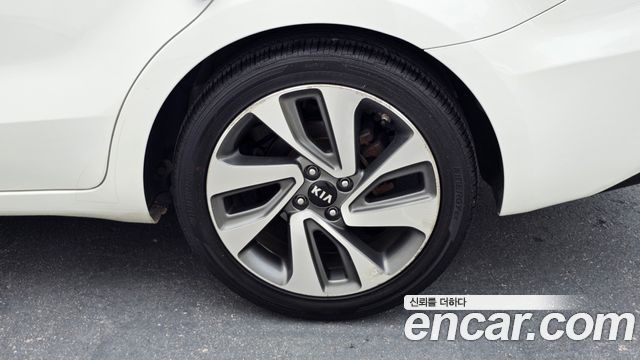 Kia pride 2016 — photo 7