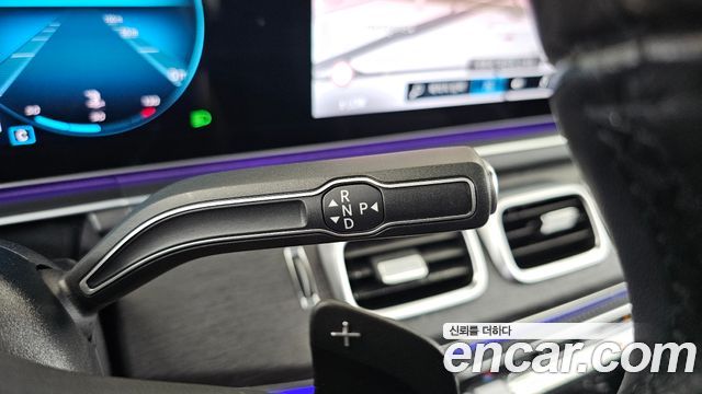 Mercedes-Benz GLS-Class 2022 — photo 12