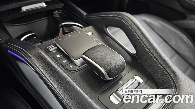 Mercedes-Benz GLS-Class 2022 — photo 27