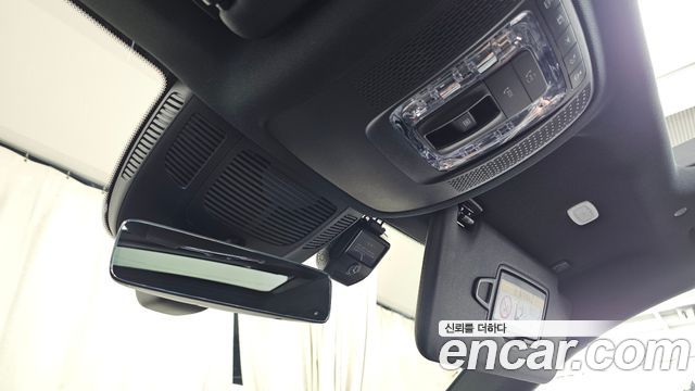 Mercedes-Benz GLS-Class 2022 — photo 29