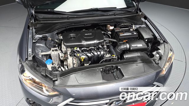 Hyundai AVANTE 2017 — photo 6