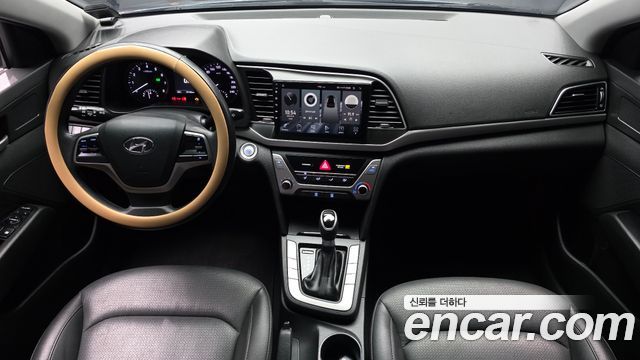 Hyundai AVANTE 2017 — photo 7