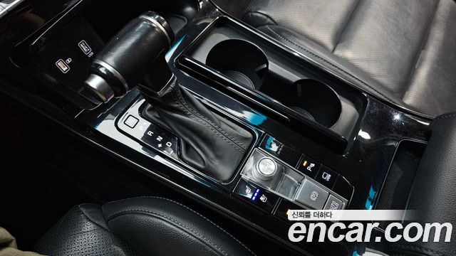 Kia K7 2020 — photo 12