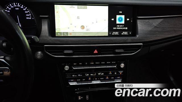Kia K7 2020 — photo 19