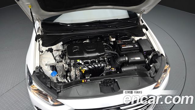 Hyundai AVANTE 2018 — photo 6