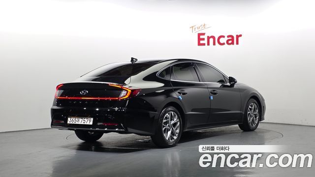 Hyundai Sonata 2022 — photo 2