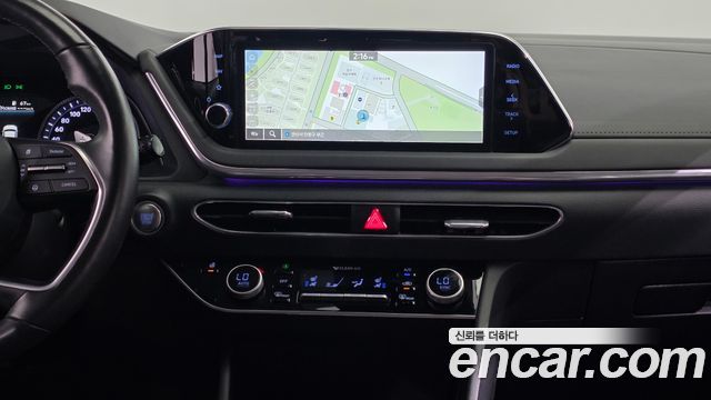 Hyundai Sonata 2022 — photo 19