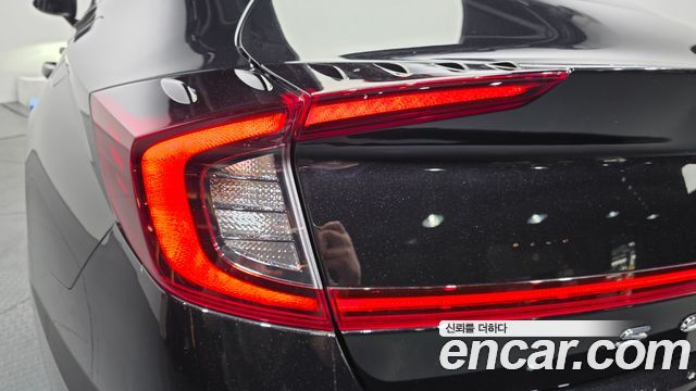 Hyundai Sonata 2022 — photo 9