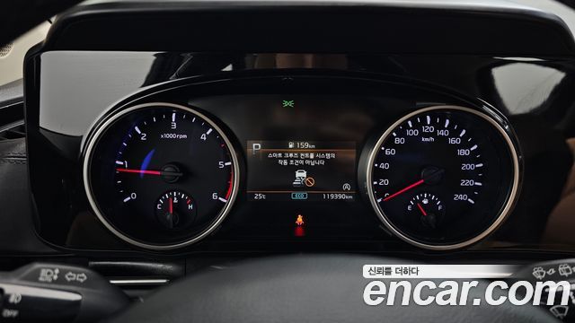 Kia Canival 2021 — photo 11
