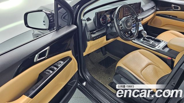 Kia Canival 2021 — photo 13