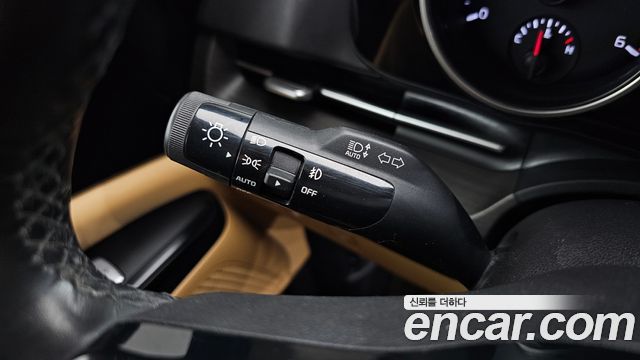 Kia Canival 2021 — photo 26