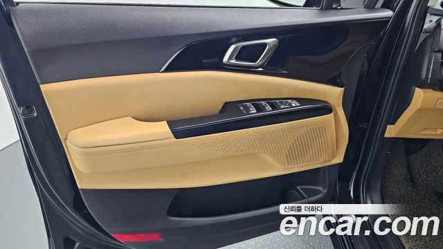 Kia Canival 2021 — photo 14
