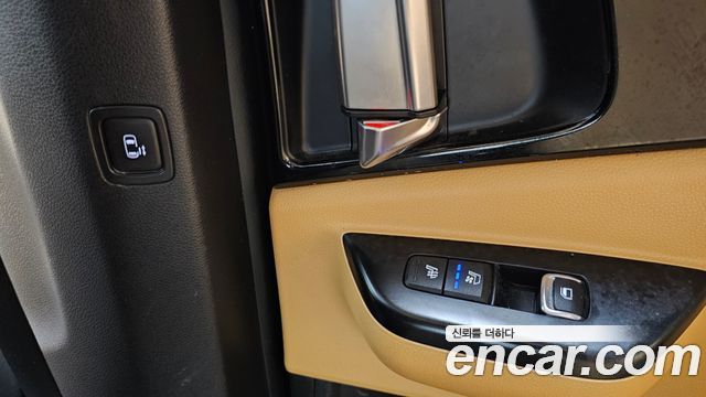 Kia Canival 2021 — photo 30