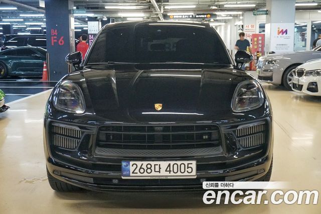 Porsche Macan 2022 — photo 4