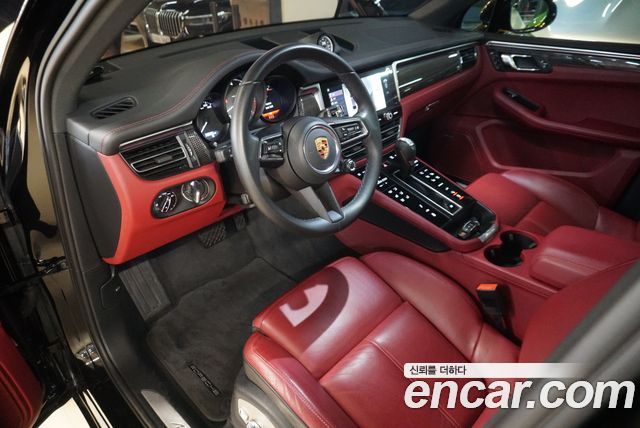 Porsche Macan 2022 — photo 10