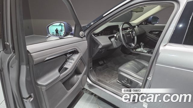 Land Rover Range Rover Evoque 2020 — photo 13